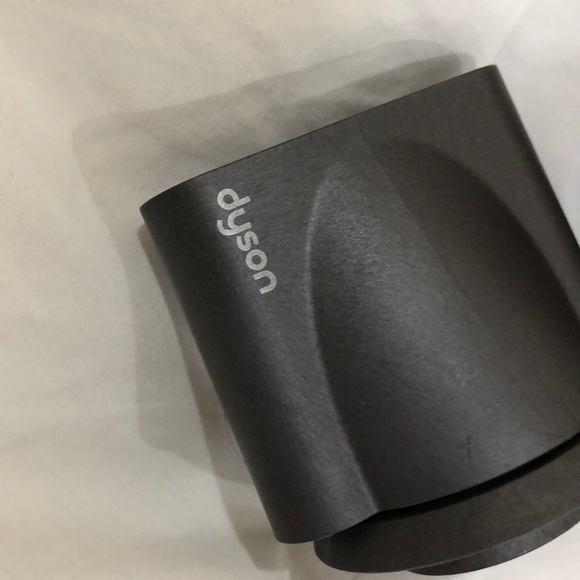 Dyson Supersonic Hair Dryer - Picture 3 of 5